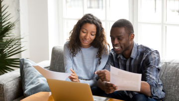 couple at the computer